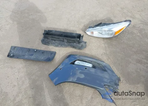 2016 Ford Focus Titanium from USA, damaged, VIN 1FADP3N26GL239589